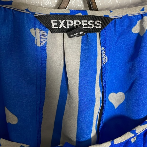Women’s size small blue and gray Express blouse with hearts - Picture 2 of 10